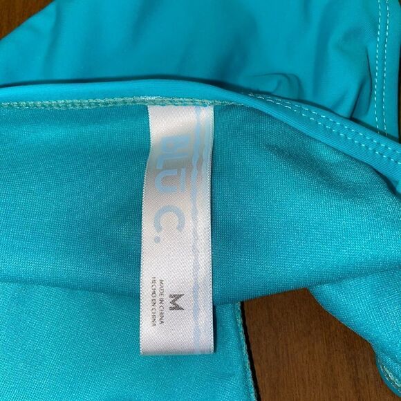 Shade and shore bikini  - Picture 3 of 5